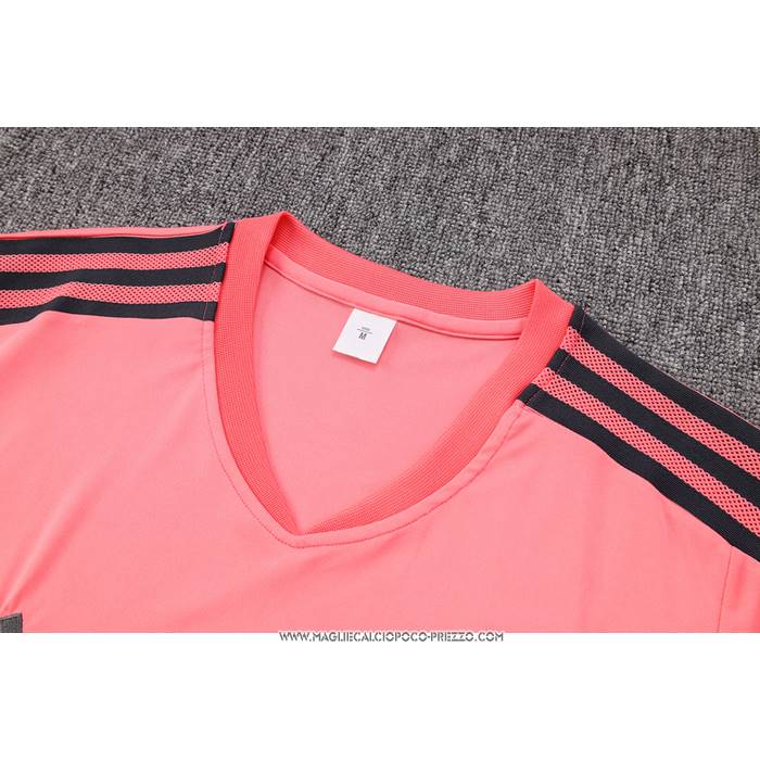 Tuta da Track
 SC Internacional 22-23 Manica Corta
 Rosa - Pantaloncini
